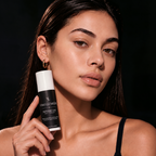 Gel-crema para el contorno de ojos con péptidos